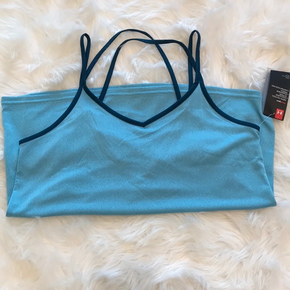 🌸 2 for $30 🌸 Under Armour top - Picture 4 of 5